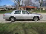 Used 2005 Ford Crown Victoria image 6