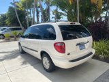 Used 2005 Chrysler Town & Country w/ Popular Equipment Group I image 6