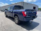 Used 2018 Nissan Titan SV w/ SV Convenience Package image 3
