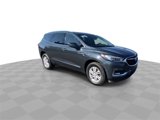 Used 2020 Buick Enclave Essence image 2