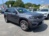 Used 2022 Jeep Grand Cherokee Limited image 3
