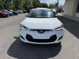 Used 2016 Hyundai Veloster image 2
