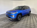 Certified 2022 Jeep Compass Limited w/ Mopar Graphics Package image 3