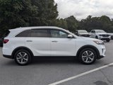 Used 2019 Kia Sorento EX image 2