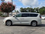 Used 2019 Chrysler Pacifica Limited image 4