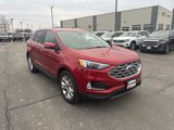 Used 2023 Ford Edge Titanium image 2