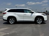 Used 2018 Toyota Highlander Limited image 2