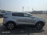 Used 2022 Kia Sportage LX image 6