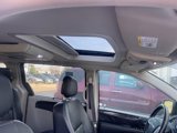 Used 2016 Chrysler Town & Country Touring-L image 3