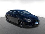 Used 2024 Nissan Versa SR image 3