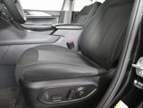 Used 2023 Jeep Grand Cherokee Laredo image 4