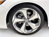 Used 2018 Honda Accord Touring image 3