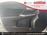 Used 2017 Toyota Camry SE image 5