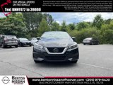 Used 2020 Nissan Versa SV image 2