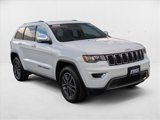 Used 2020 Jeep Grand Cherokee Limited w/ Luxury Group II image 3