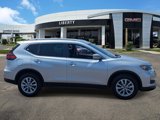 Used 2018 Nissan Rogue SV image 3