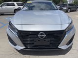 Used 2024 Nissan Altima 2.5 SV image 2
