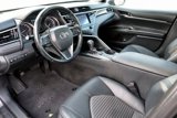 Used 2018 Toyota Camry SE image 3
