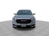 Used 2024 GMC Terrain SLE image 3
