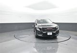 Used 2023 GMC Terrain SLE image 2