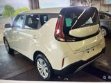 Used 2023 Kia Soul LX image 2