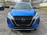 Used 2023 Nissan Kicks SV image 3