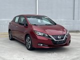Used 2018 Nissan Leaf SV w/ SV Technology Package image 2