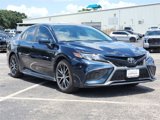 Used 2021 Toyota Camry SE image 2