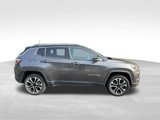 Used 2022 Jeep Compass Limited image 4