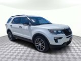 Used 2019 Ford Explorer Sport image 2