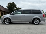 Used 2017 Dodge Grand Caravan SXT image 2