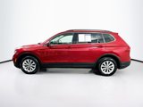 Used 2019 Volkswagen Tiguan SE w/ Panoramic Sunroof Package image 4