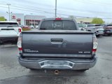 Used 2011 Toyota Tacoma 4x4 Double Cab w/ SR5 Pkg #2 image 6