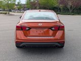 Used 2021 Nissan Altima 2.5 SR w/ SR Premium Package image 5