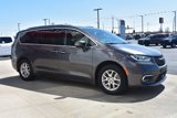 Used 2021 Chrysler Pacifica Touring-L image 4