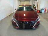 Used 2024 Nissan Altima 2.5 SV w/ SV Premium Package image 3