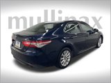 Used 2018 Toyota Camry LE image 3