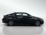 Used 2024 Hyundai Elantra SEL image 4