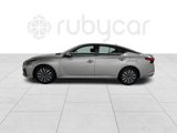 Used 2023 Nissan Altima 2.5 SV image 2