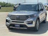 Used 2023 Ford Explorer Limited image 3