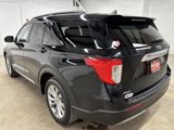 Used 2022 Ford Explorer XLT w/ Equipment Group 202A image 5