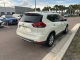 Used 2017 Nissan Rogue SV w/ SV Premium Package image 3