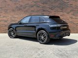 Used 2024 Porsche Macan image 3