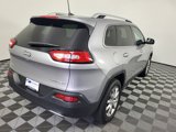 Used 2018 Jeep Cherokee Limited image 5