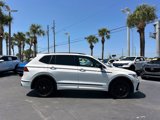 Used 2022 Volkswagen Tiguan SE R-Line image 4