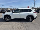 Used 2022 Nissan Rogue SV image 3