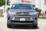 Used 2017 Toyota Highlander XLE image 3