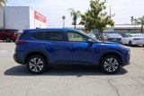 Used 2022 Nissan Rogue SV image 3