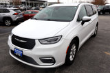 Used 2023 Chrysler Pacifica Touring-L image 3