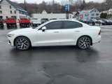 Used 2020 Volvo S60 T6 Momentum image 2